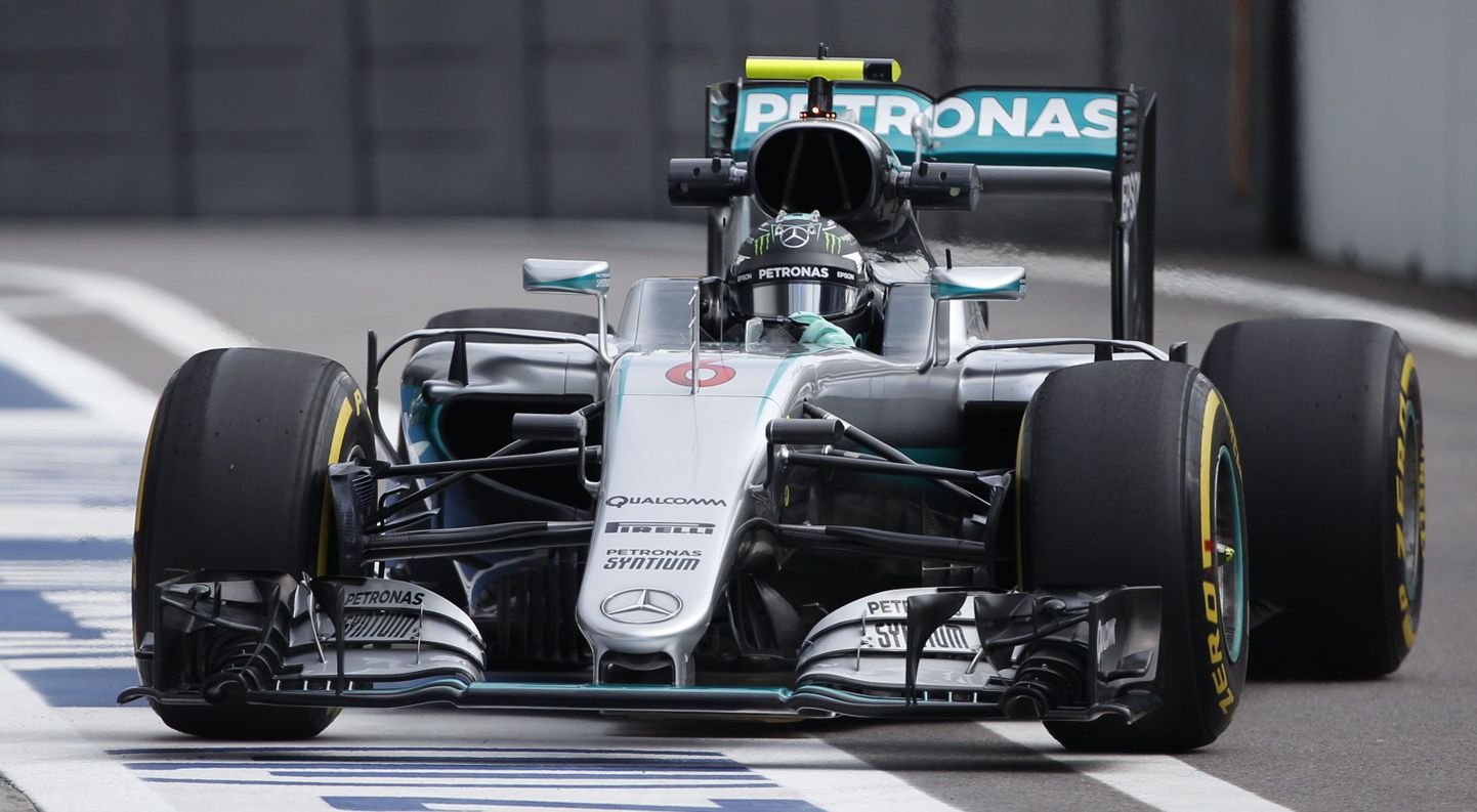 Nico Rosberg Sotši vormel-1 etapil.