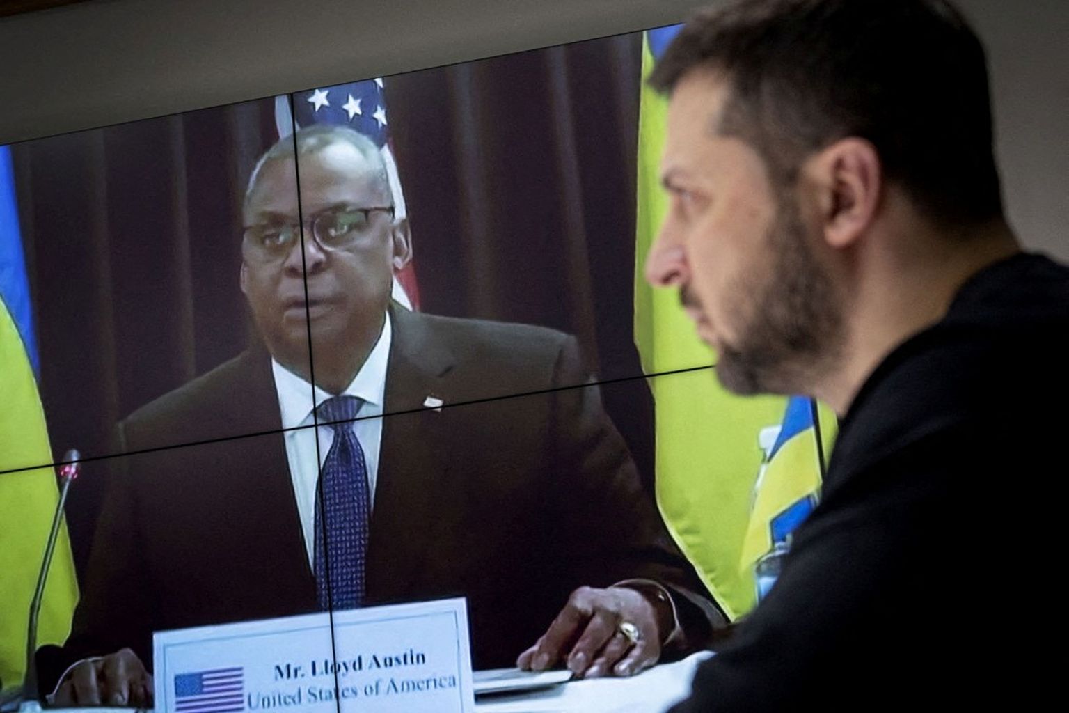 Ukraina president Volodõmõr Zelenskõi ja USA kaitseminister Lloyd Austin, 20. jaanuar 2023.a.