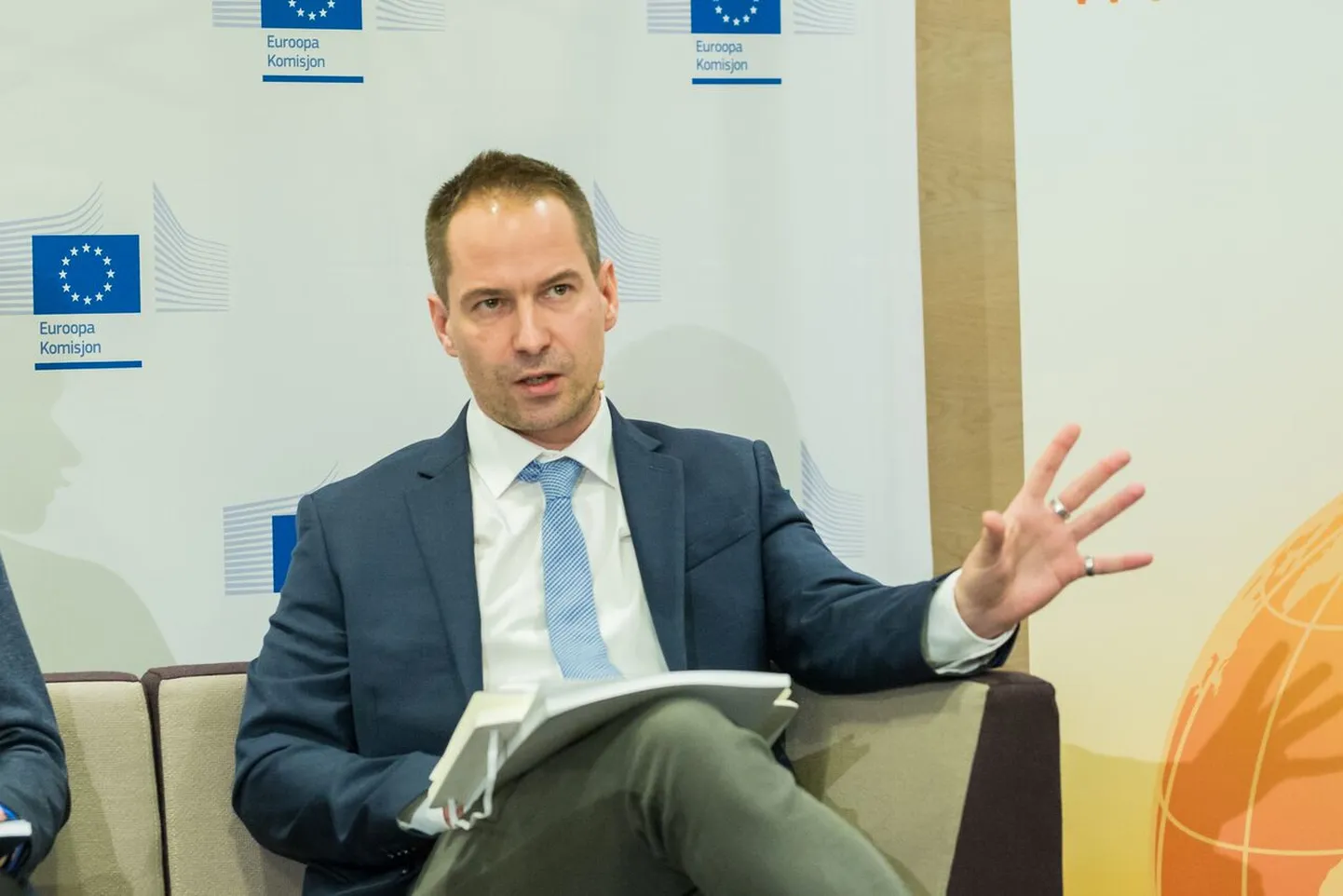 Péter Kréko osalemas Avatud Eesti Fondi üritusel Tallinnas.