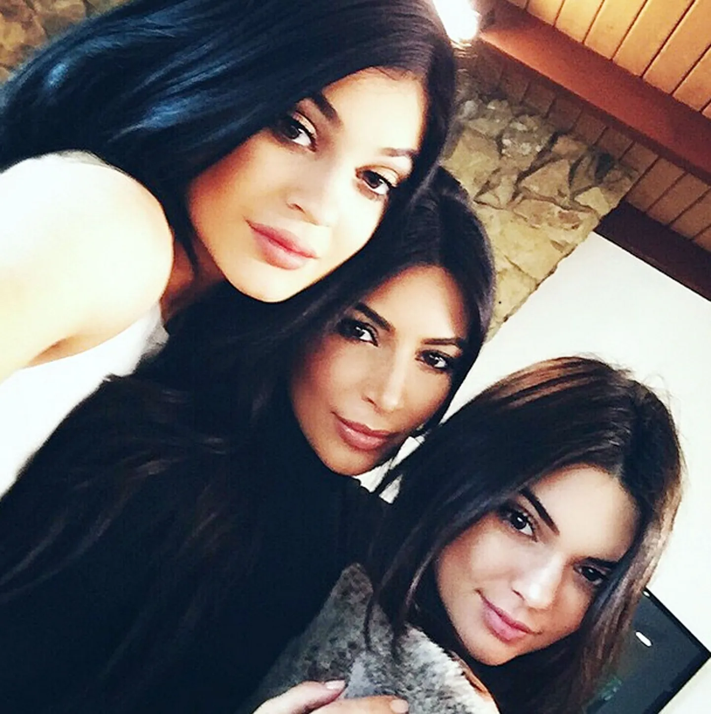 Kylie Jenner, Kim Kardashian ja Kendall Jenner