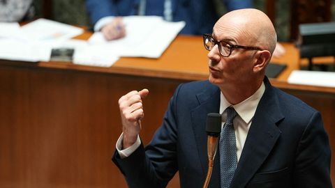 Prantsusmaa heitleb riigieelarve puudujäägiga