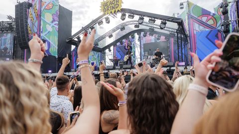 Festivalinädalavahetus tõi politseile 127 väljakutset ja üle paarisaja liiklusrikkumise, probleeme valmistasid joobes alaealised