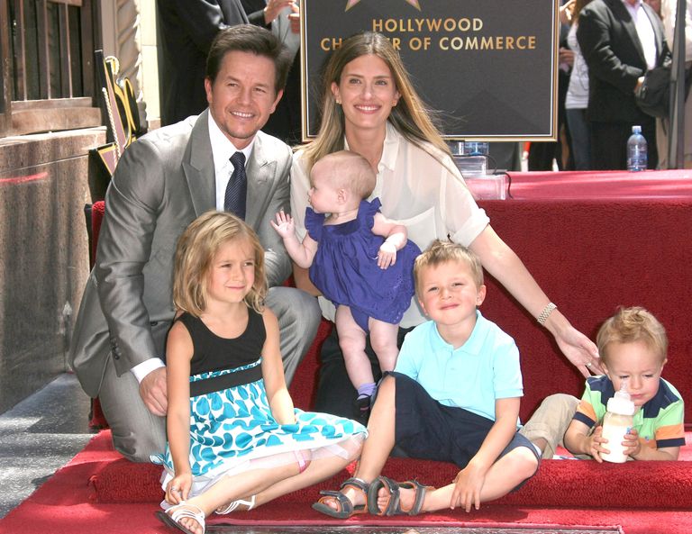 Mark Wahlberg, ta naine Rhea Durham ja nende lapsed