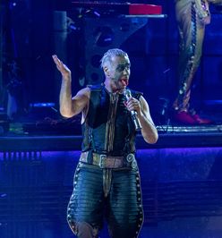 Посетители концерта Rammstein: «Никакой песни Газманова не было