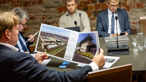 Riigieelarve komisjonis põrkusid väited poliitilistest läbirääkimistest kaitsehangetes