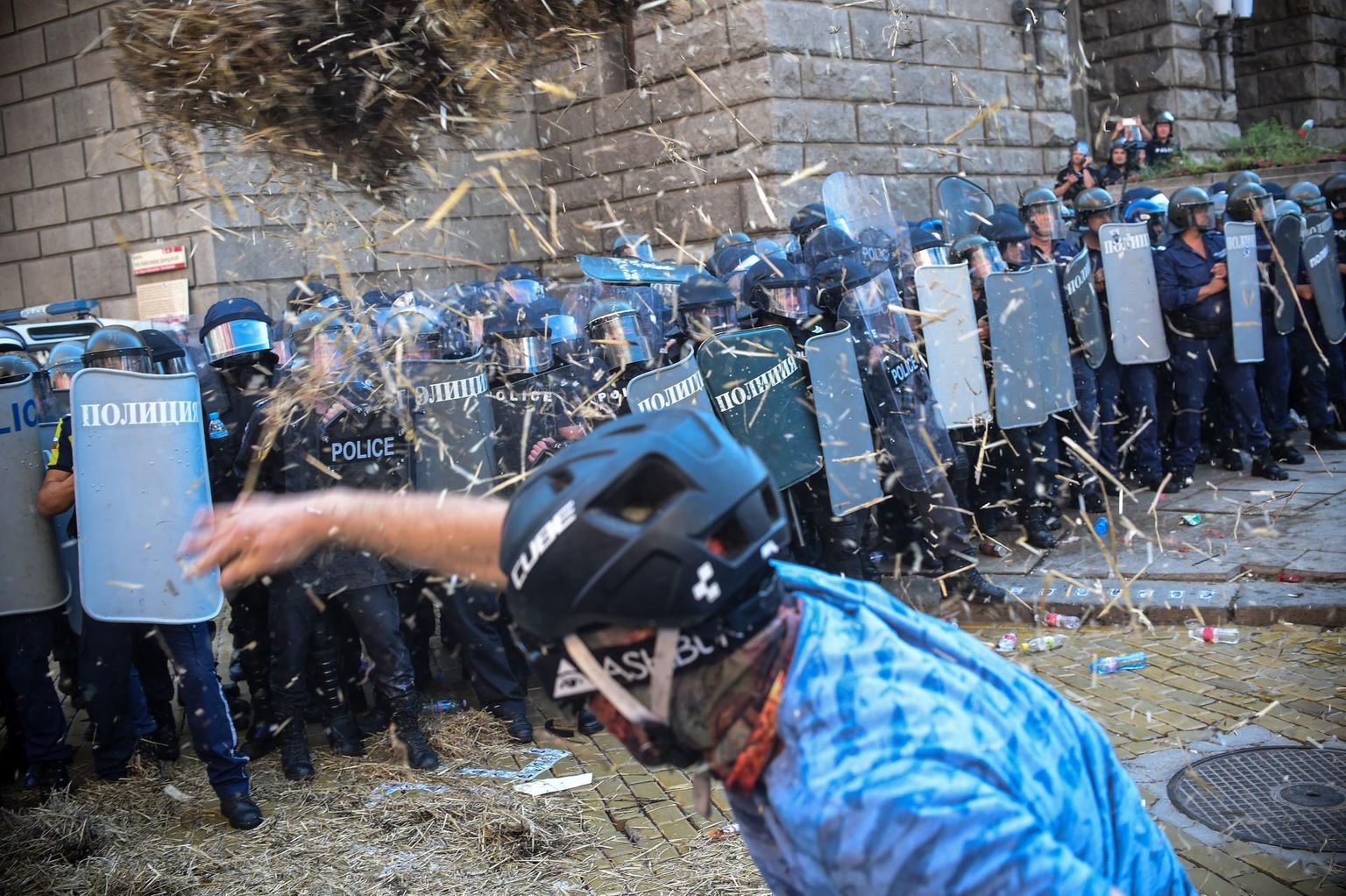 Bulgaaria pealinnas Sofias põrkasid kokku valitsusvastased meeleavaldajad ja politseinikud.