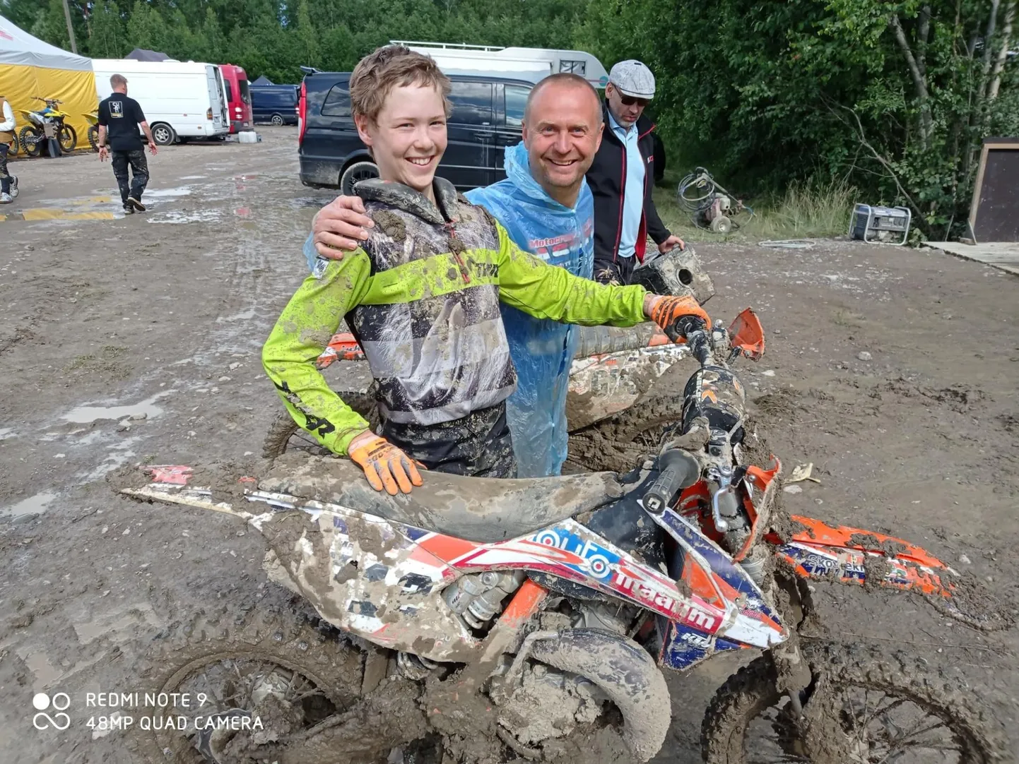 Pärnu motopoiss Joosep Pärn juhib nii Eesti kui Soome meistrivõistlusi.