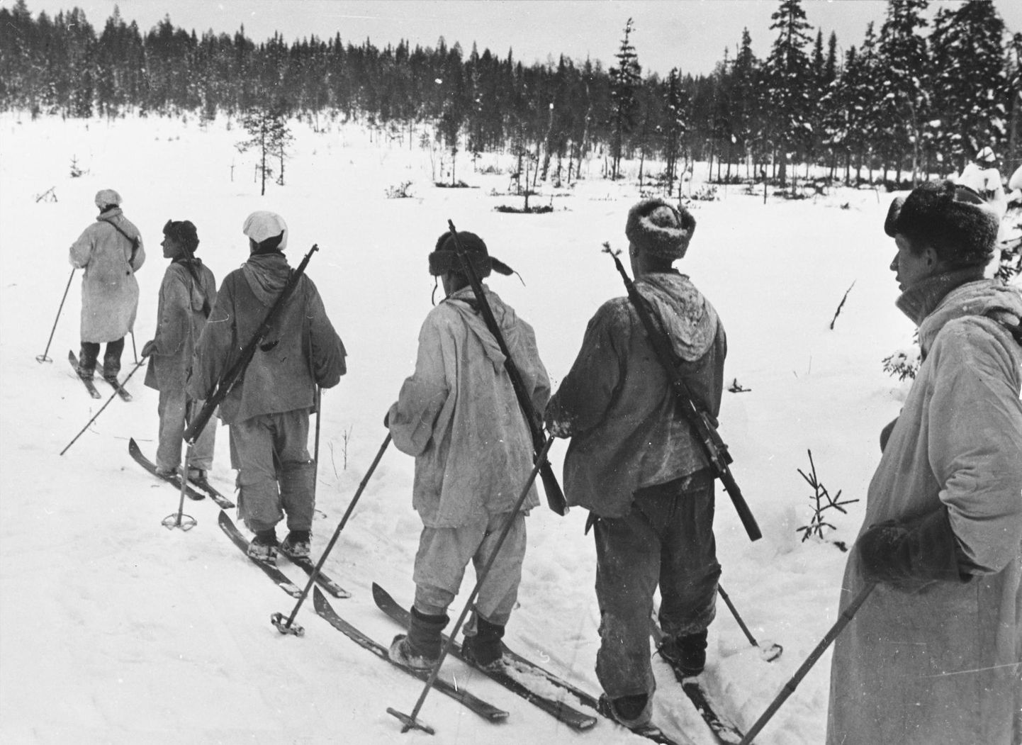 Soome suusaüksus Talvesõja päevil. 