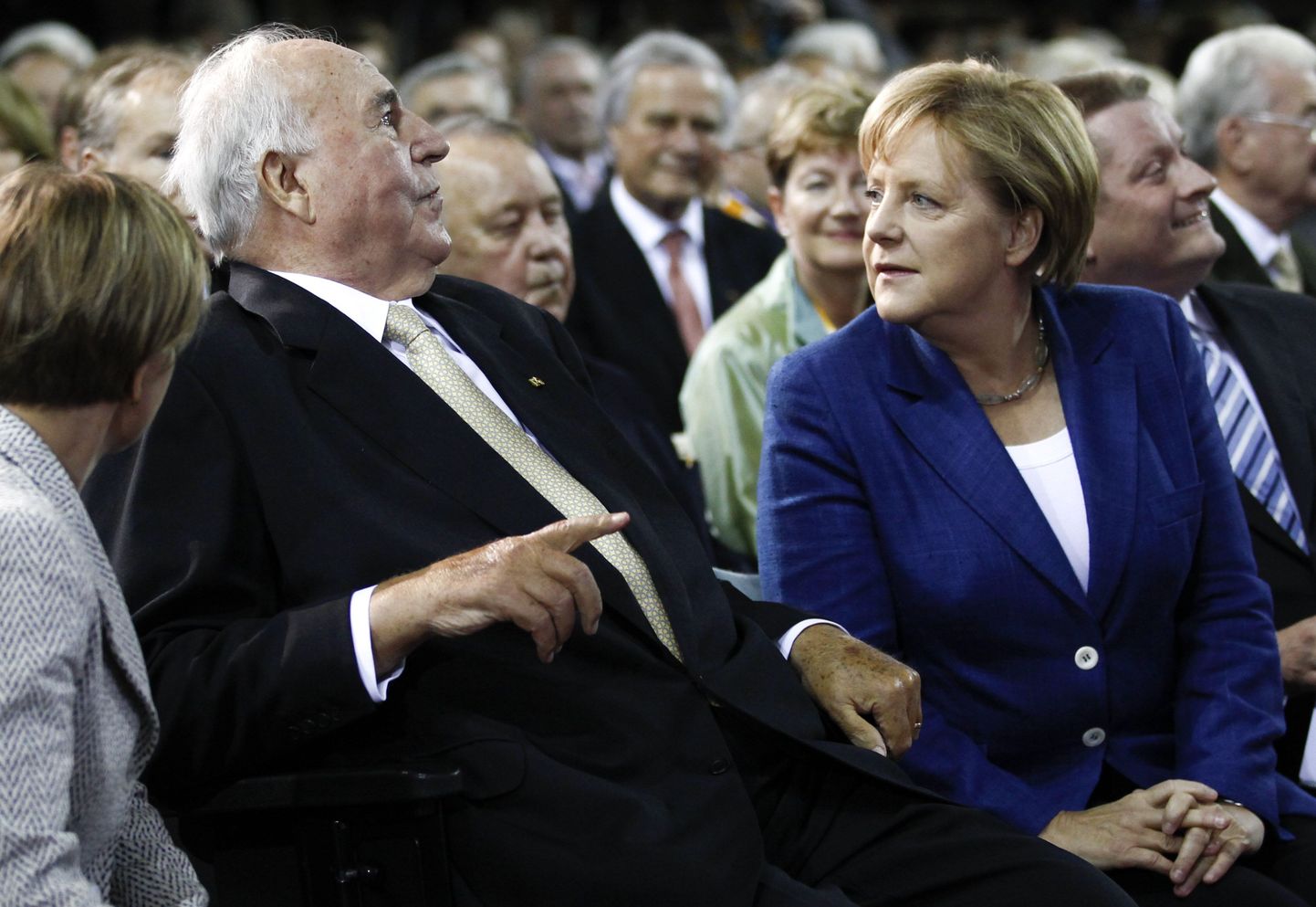 Endine kantsler Helmut Kohl ja Angela Merkel.