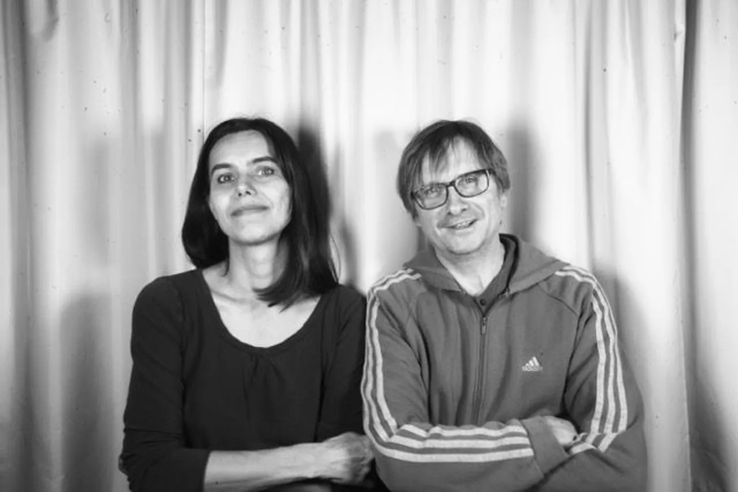 Lavastuse «Eritunnused» autorid Christiane Kühl ja Chris Kondek