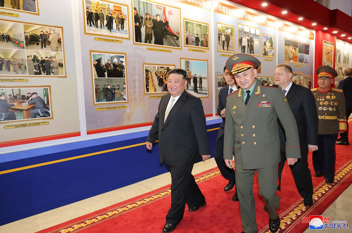 Северокорейский лидер Ким Чен Ын встретился с министром обороны РФ Шойгу