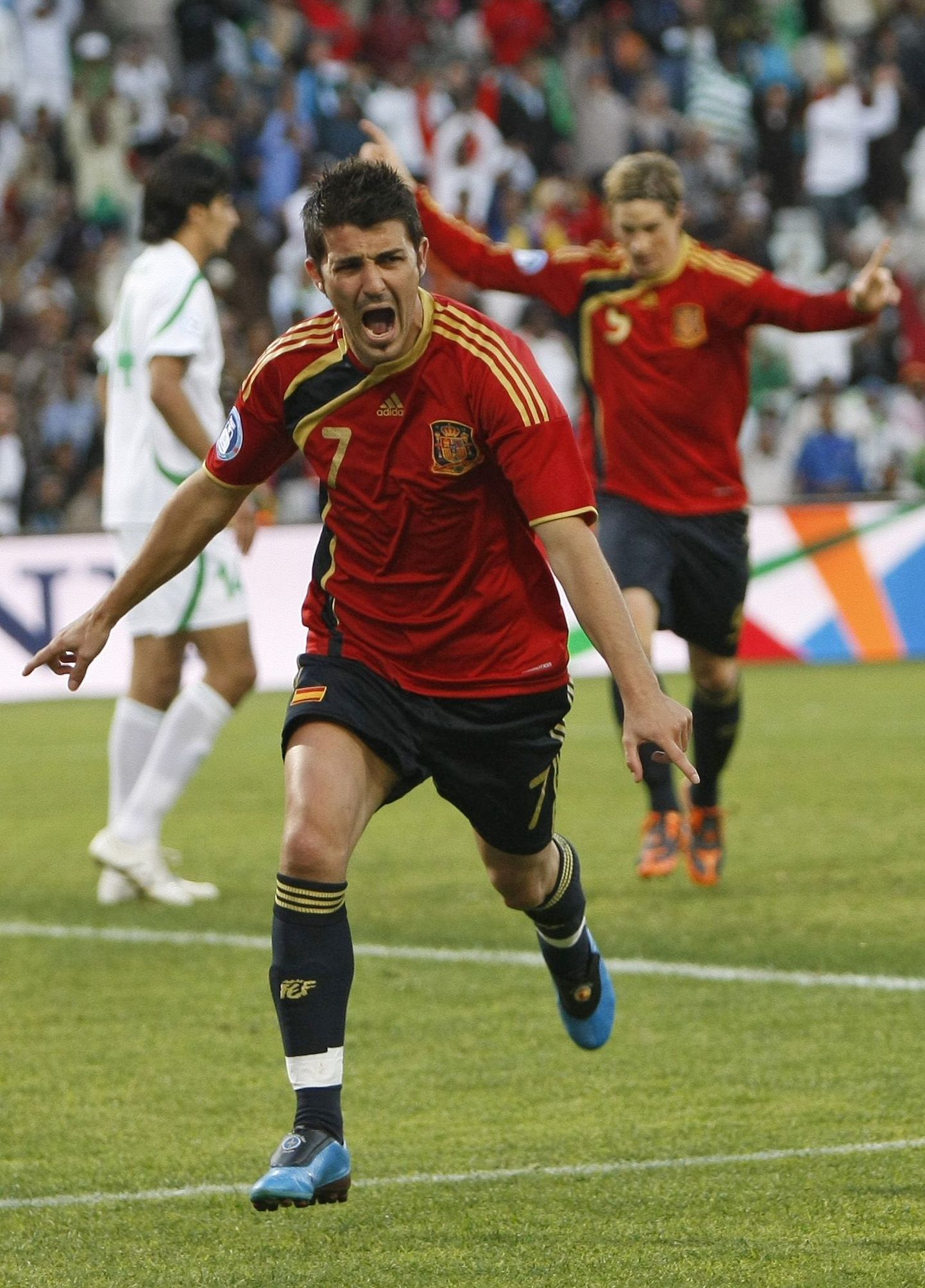 Hispaania koondise ründajad David Villa (esiplaanil) ning Fernando Torres.