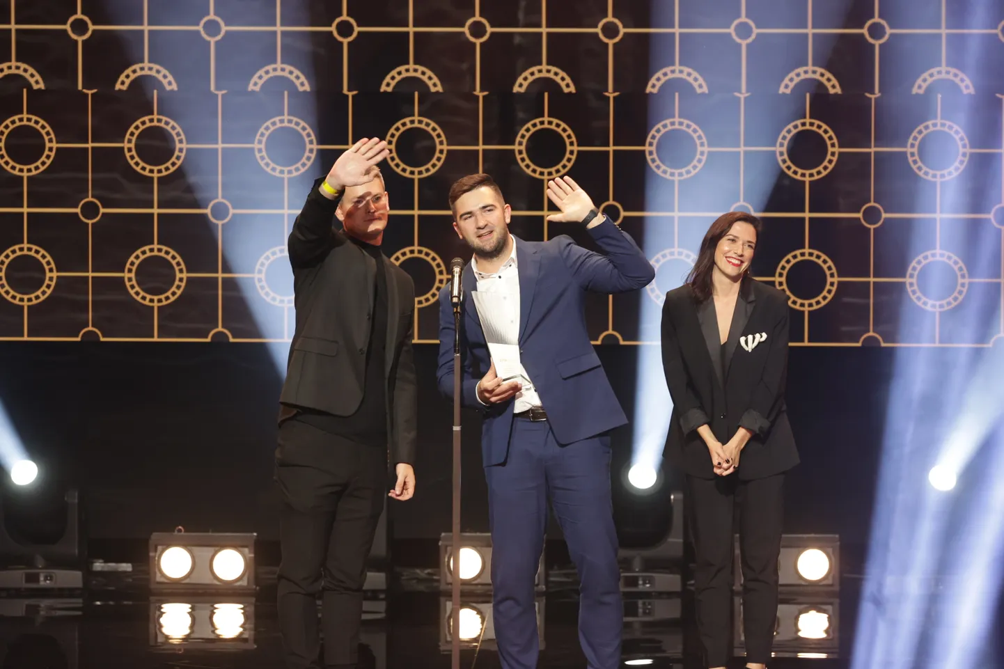 Eesti Filmi- ja Teleauhinnad 2022. Galaõhtu Alexela kontserdimajas 16. septembril. «Reede ÕHTU!» saatejuhid