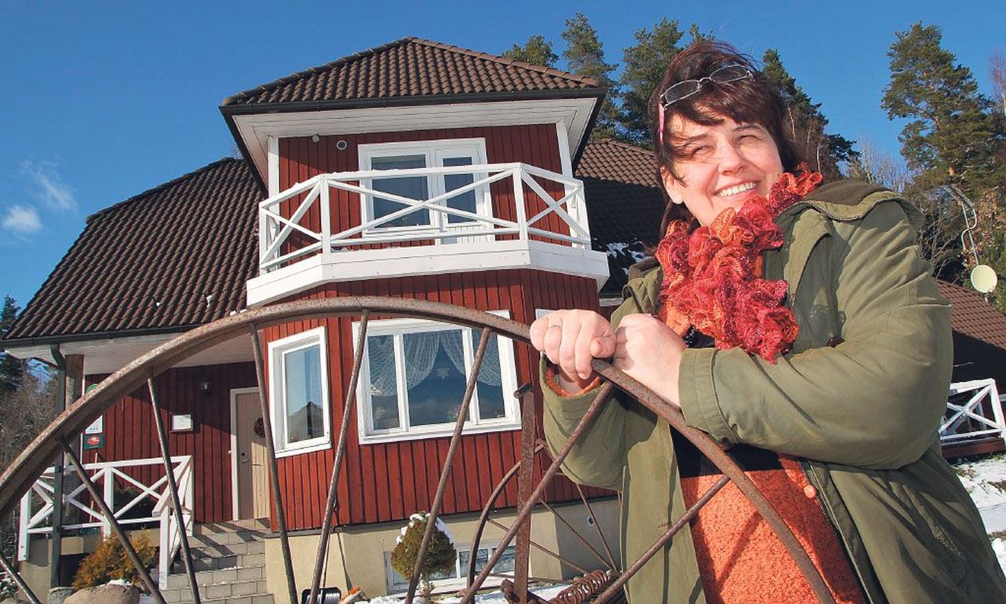 Klaara-Manni puhkemaja perenaine Katrin Ruumet räägib, et tema koduküla Randivälja on ajaloos tähelepanuväärne maakoht ja seltsielu vaim elab siinsetes ühtehoidvates inimestes edasi.
