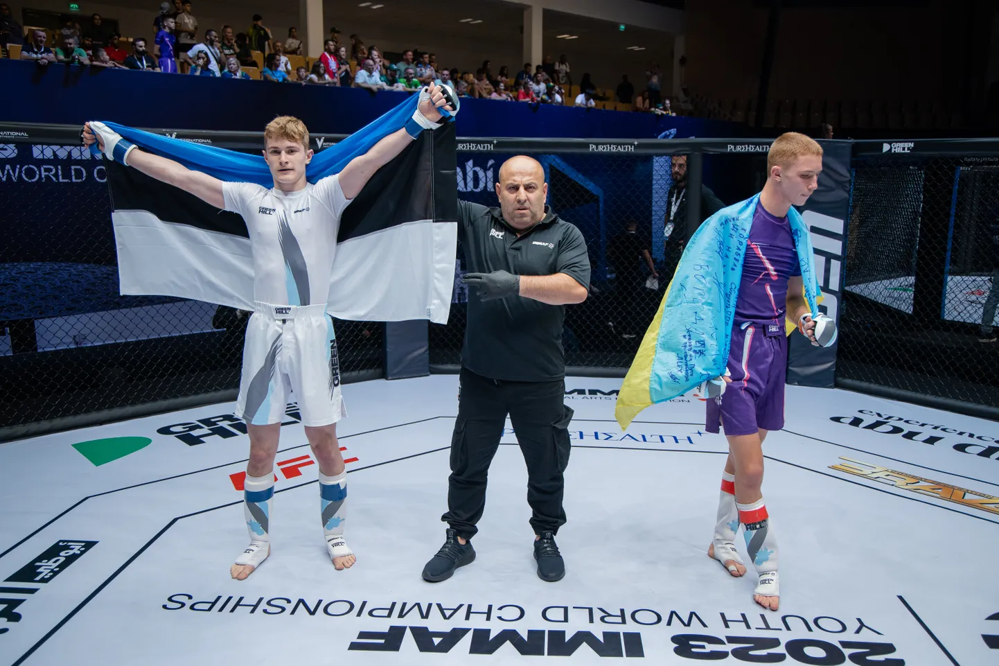 Esimeses ringis võitis Taisto Teivil Kängsepp ukrainlast kohtunike ühehäälse otsusega. Teises kohtumises kohtunikud enam ukrainlase võidu suhtes ühel nõul polnud ning nii pääseski edasi eestlane.