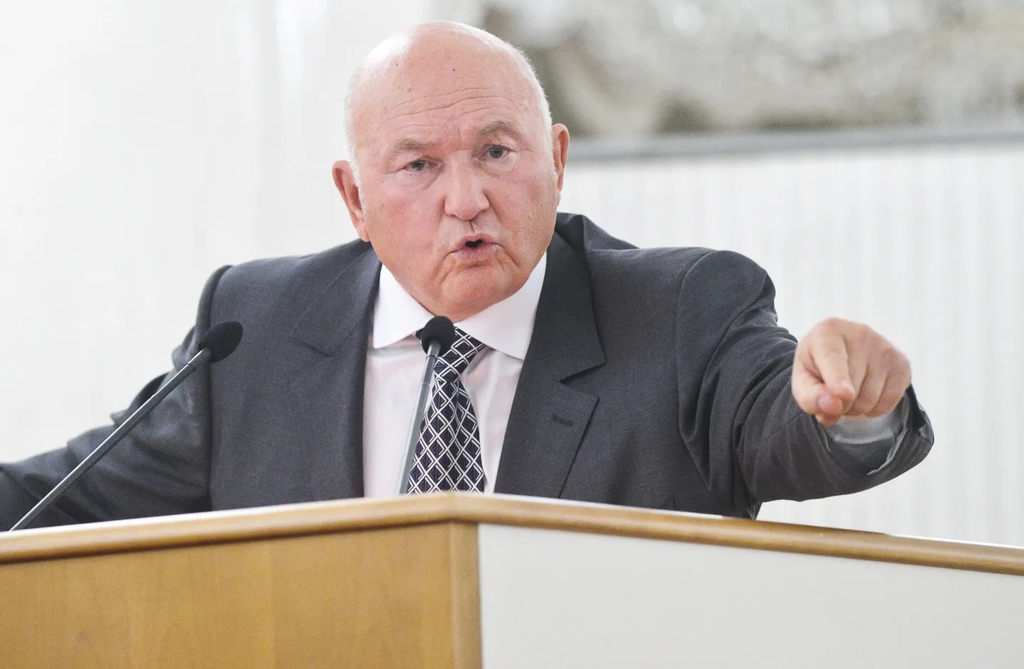 Juri Lužkov