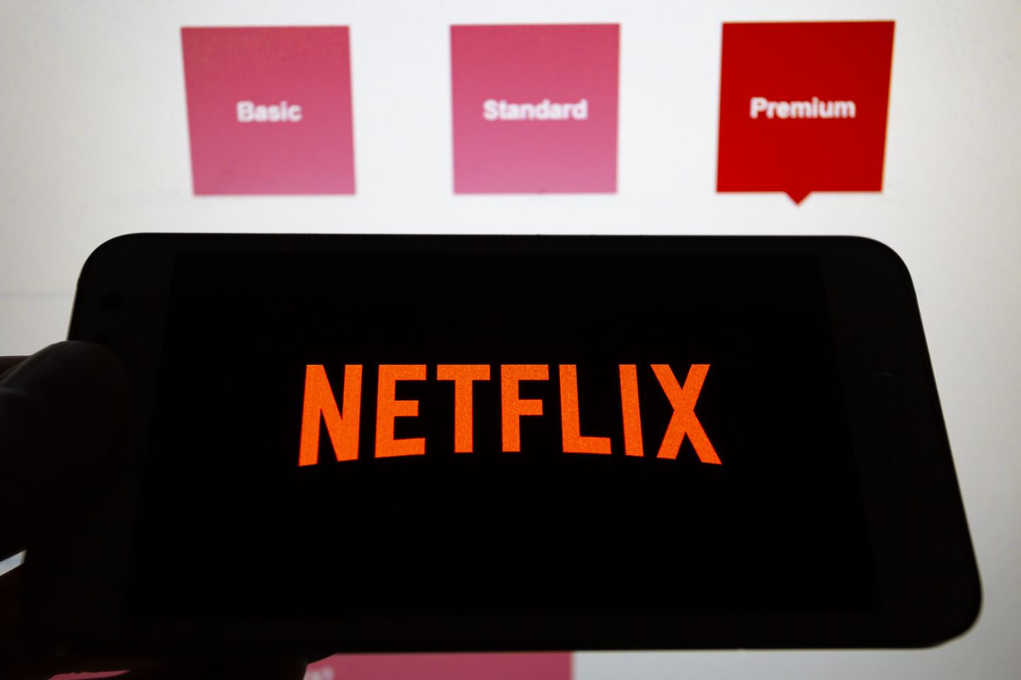 January 14, 2022, Asuncion, Paraguay: Illustration: Logo of Netflix, a streaming media company, is displayed on a smartphone. Netflix is raising the prices of its subscription services in the United States and Canada. (Credit Image: © Andre M. Chang/ZUMA Press Wire)