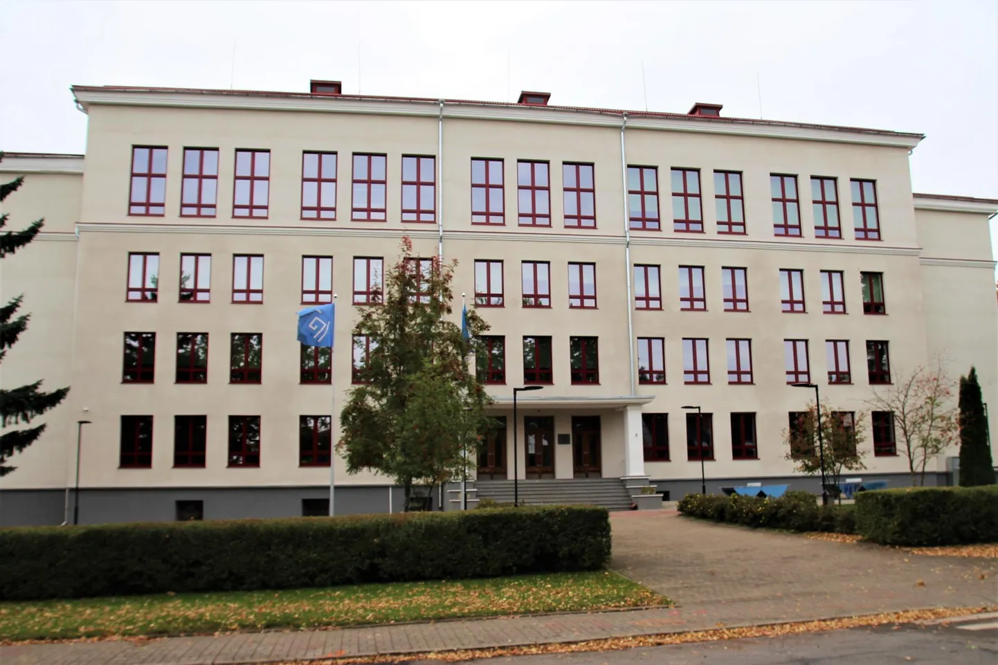 Võru Kesklinna kool püüab jätkata normaalses töörütmis.