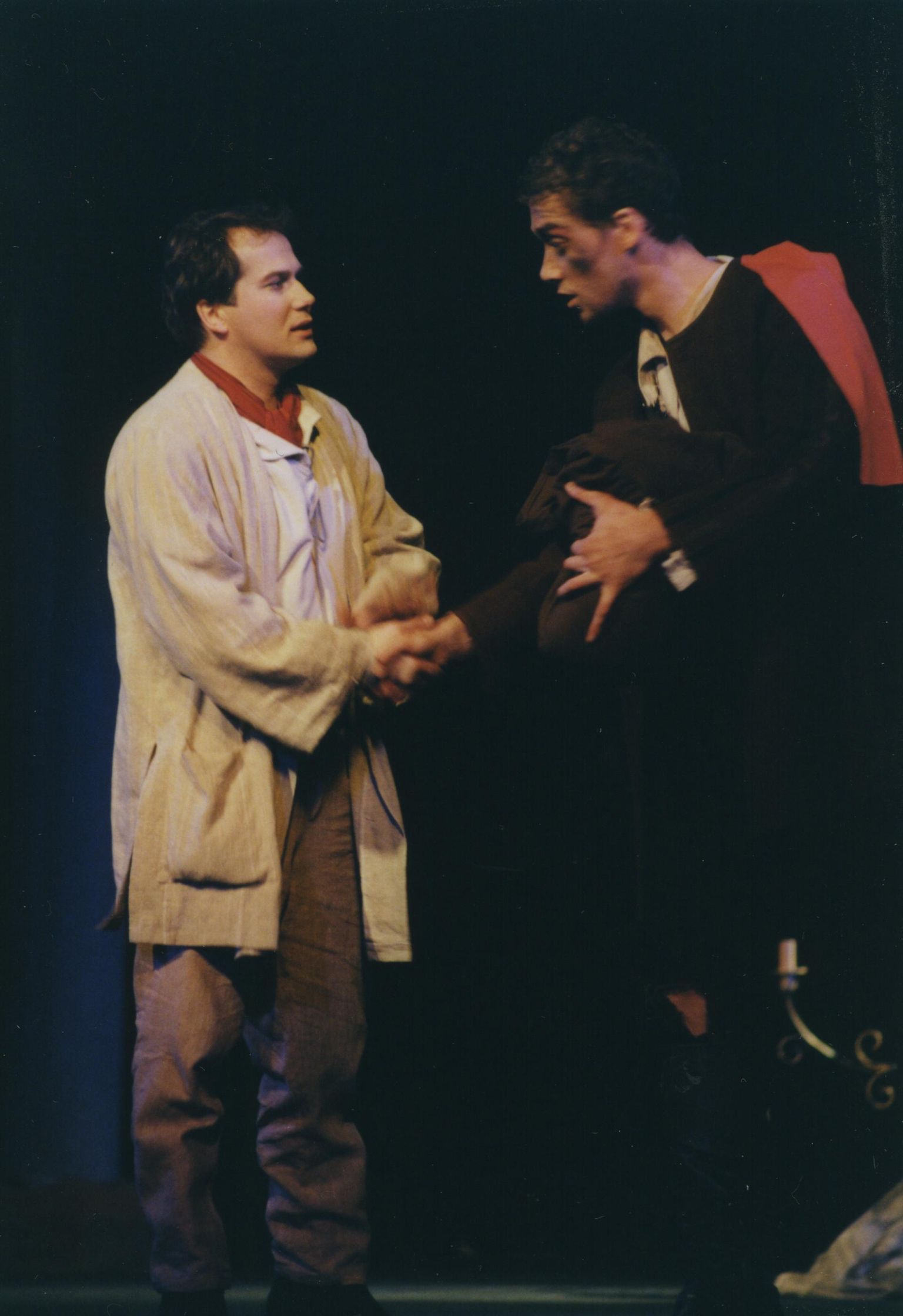 Aasta 1996: Vanemuises laulsid ooperis "Tosca" Vello Jürna (vaskaul) ja Ain Anger.