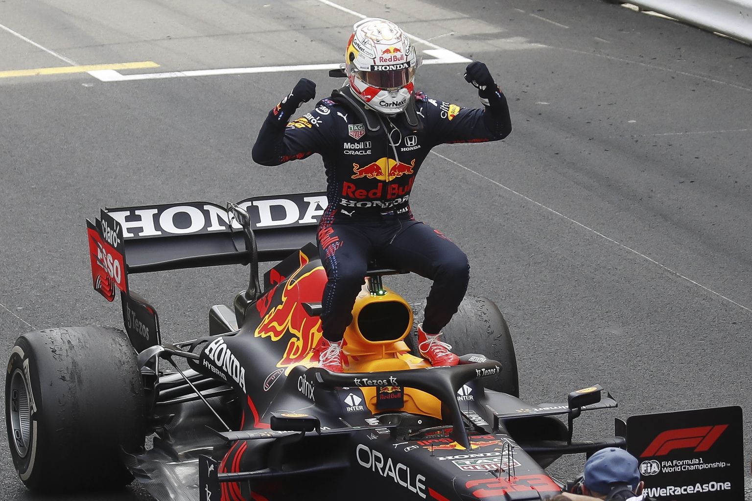 Makss Verstapens pēc uzvaras Monako Grand Prix izcīņā