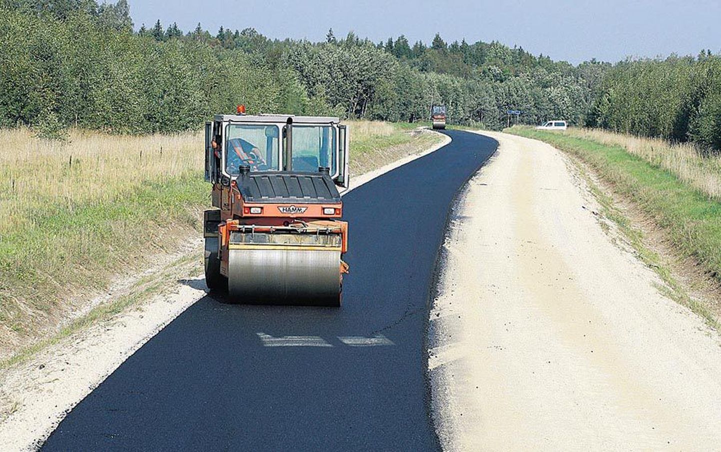 Uus tehnoloogia erineb tavalisest asfalteerimisest.