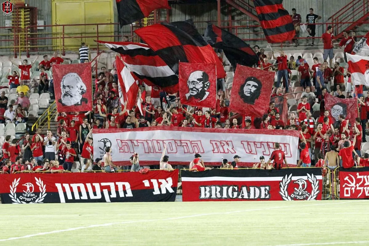 Livorno fännid.