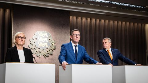 OTSE ⟩ Valitsuse pressikonverentsil osalevad Michal, Kallas ja Ligi