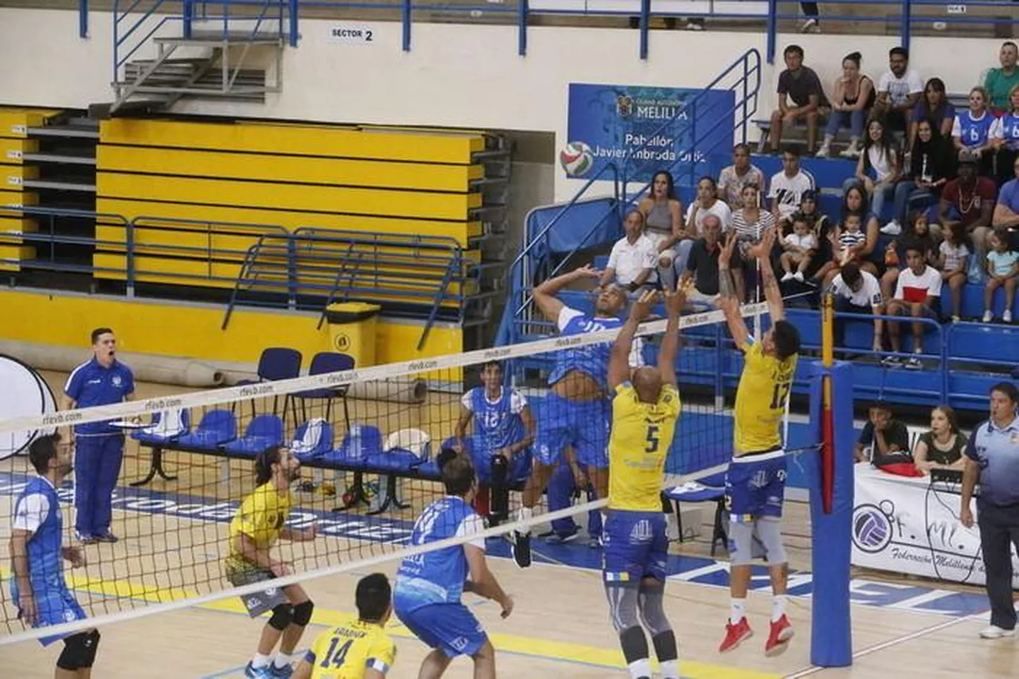 Pärnu võrkpalliklubi värbas algavaks hooaajaks nurgaründaja posutsioonile mullu Hispaania meistriliigas Melilla tiimis mänginud 30aastase brasiillase Najari Fernandes Oliveira Carvalho.