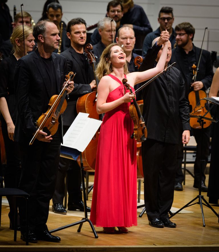 Eesti Festivaliorkester, solist Lisa Batiashvili, dirigent Paavo Järvi