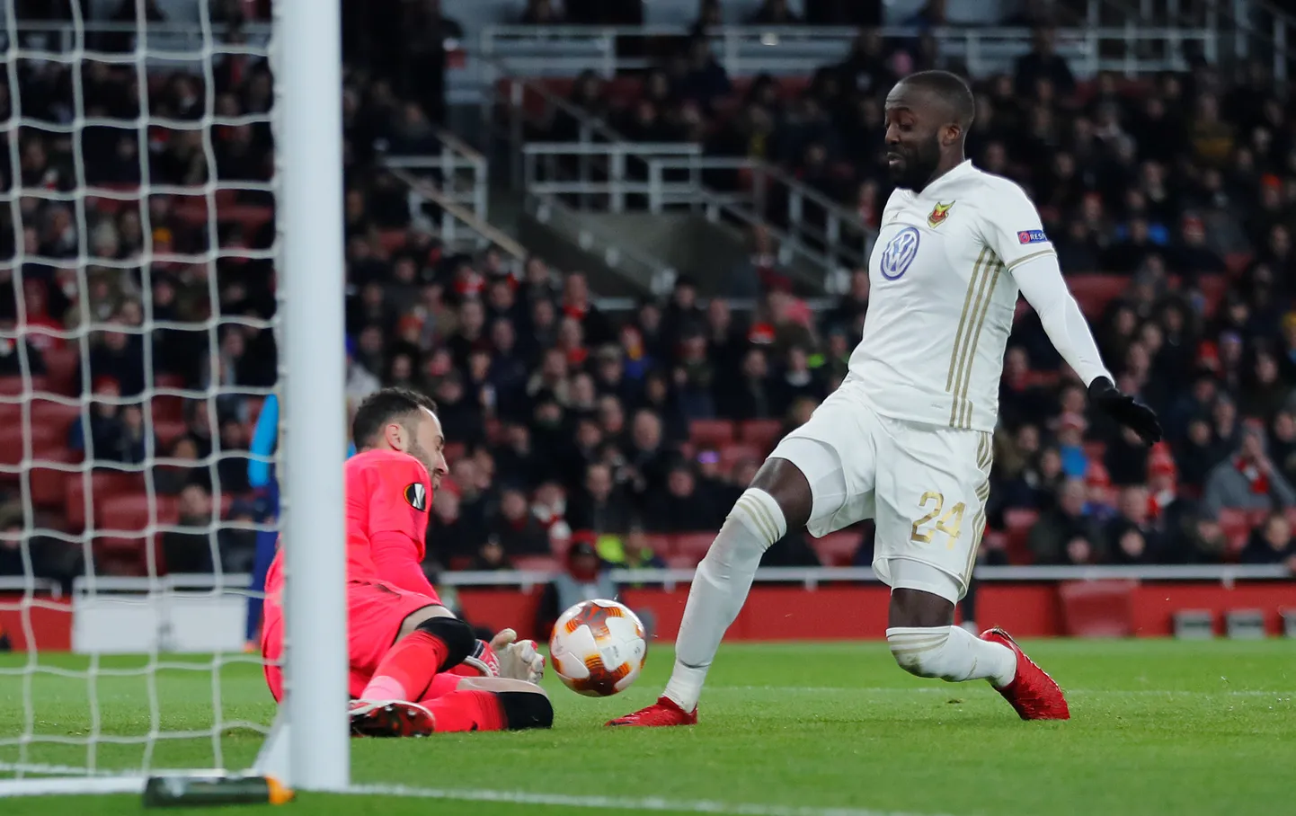 Arsenal kaotas kodus Östersundile, aga edenes siiski järgmisesse ringi.