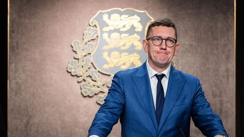 «Miks te kustutate kommentaare?» Peaministri droonipostitus tõi kaasa tulise vastasseisu