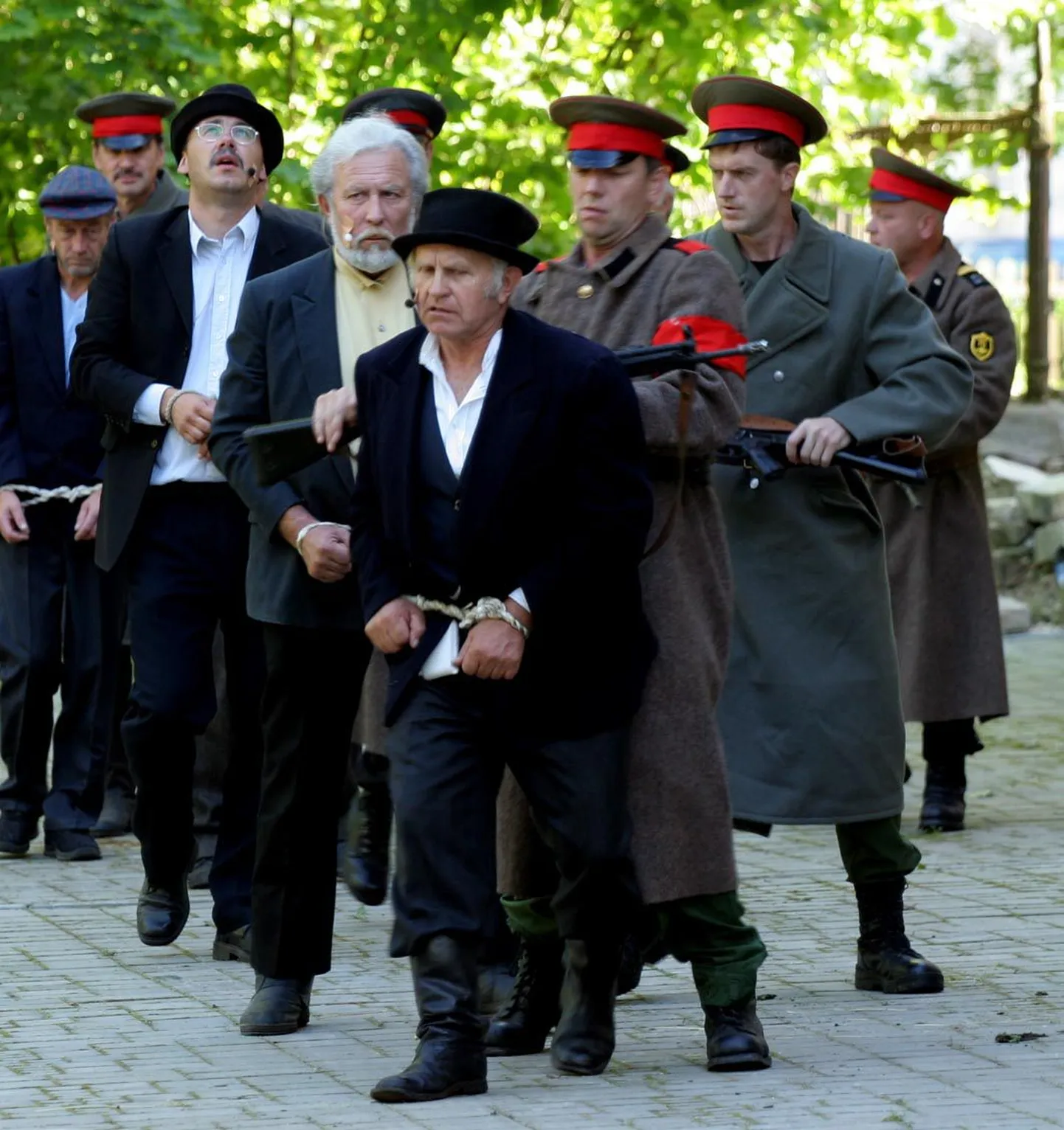 Järvamaa kultuurielu suursündmuseks kujunes 2005. aastal Uno Aani kaasautorina kirjutatud ja lavastatud vabaõhuetendus «Vabaduse ohvrid» Aruküla pargis, mis kujutas 1905. a sündmusi Vaalis ja Koerus. Sama lavastus oli ka konkursi «Järvamaa aasta tegu 2008» nominent.