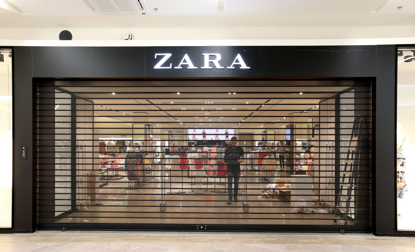 Rõivakontsern Apranga müüb Baltikumis teiste seas Zara riideid.