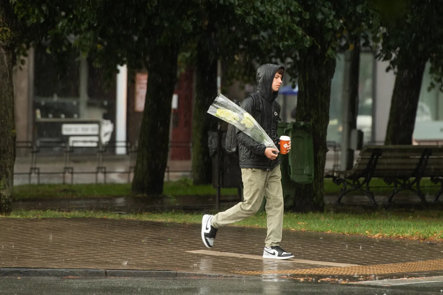 Дождливое 1 сентября в Риге
