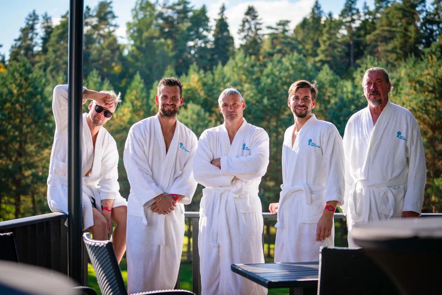 Marek Vister (vasakult), Magnus Kirt, Erki Nool, Tõrva vallavanem Maido Ruusmann ja Jaak Uudmäe Tõrva veemõnulas