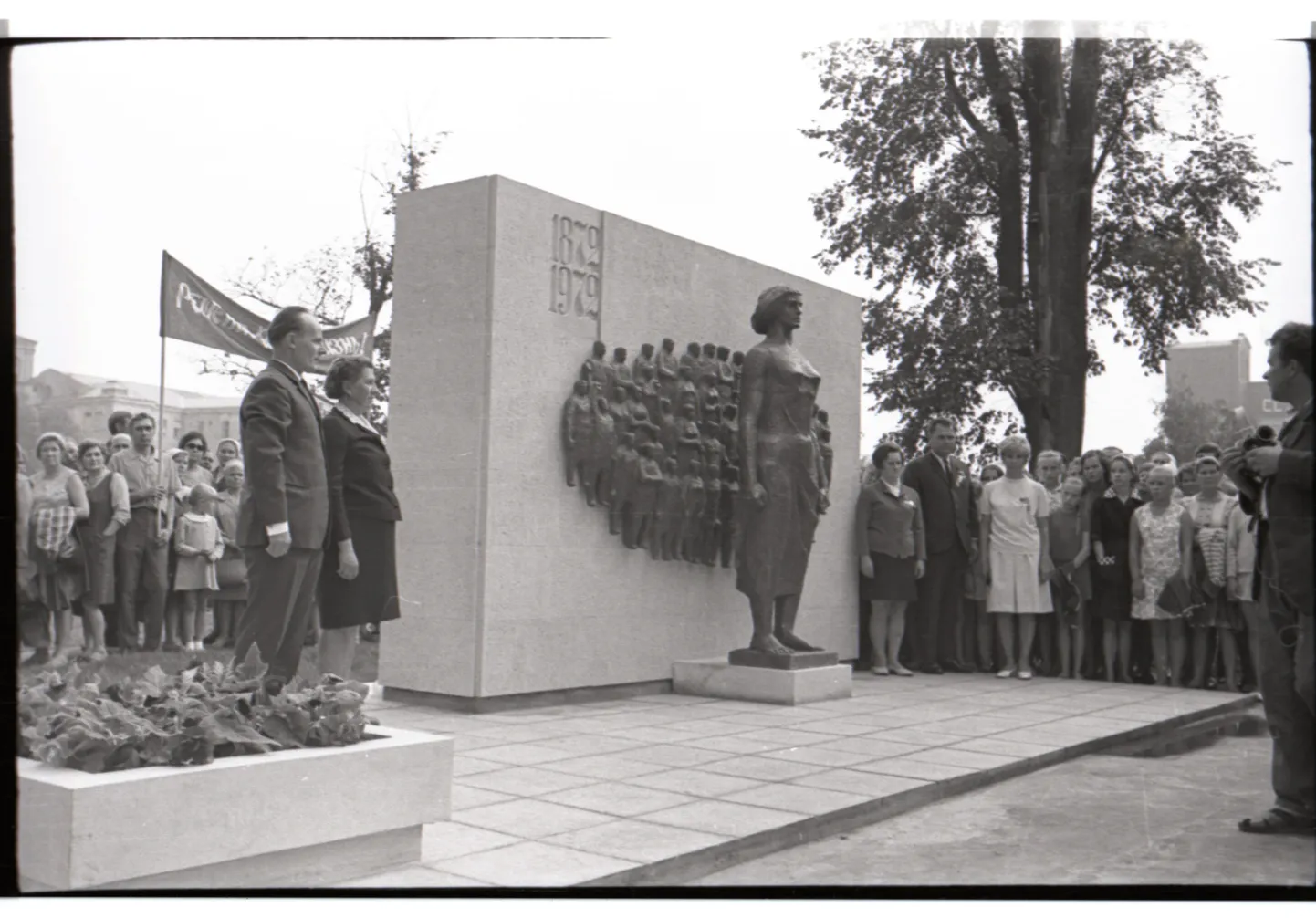 Skulptor Kalju Reitel, arhitekt Boriss Kalakin, 1872. aasta Kreenholmi streigi monument, 1972.