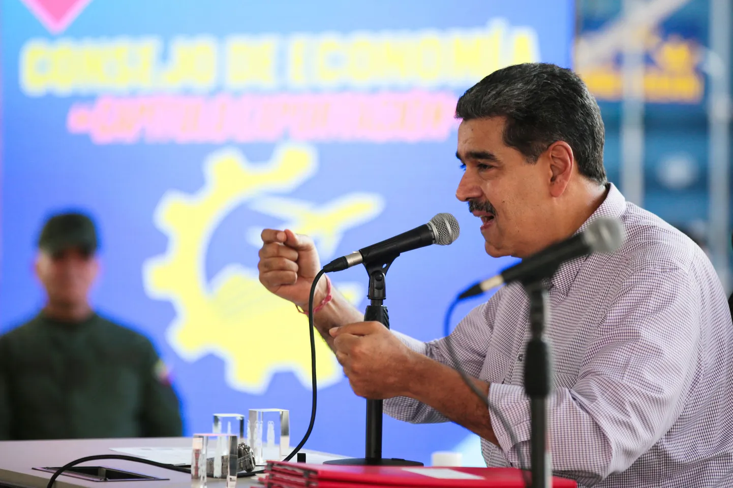 Nikolass MAduro