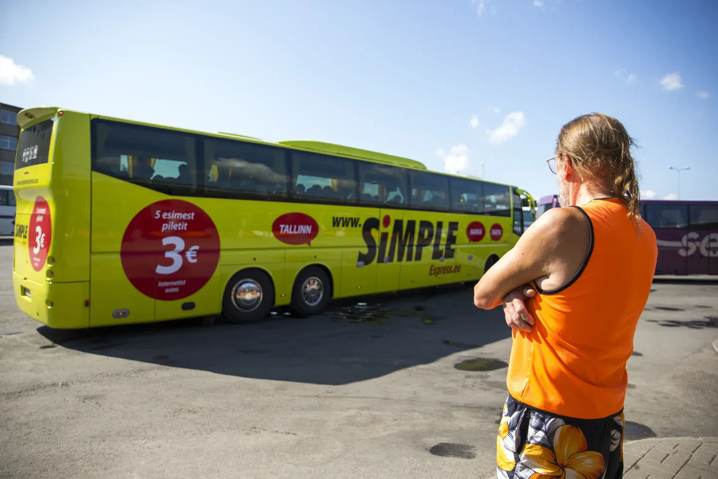 Suure tõenäosusega hakkab ka odavbussifirma Simple Express peagi Tallinna ja Kuressaare vahet sõitma.