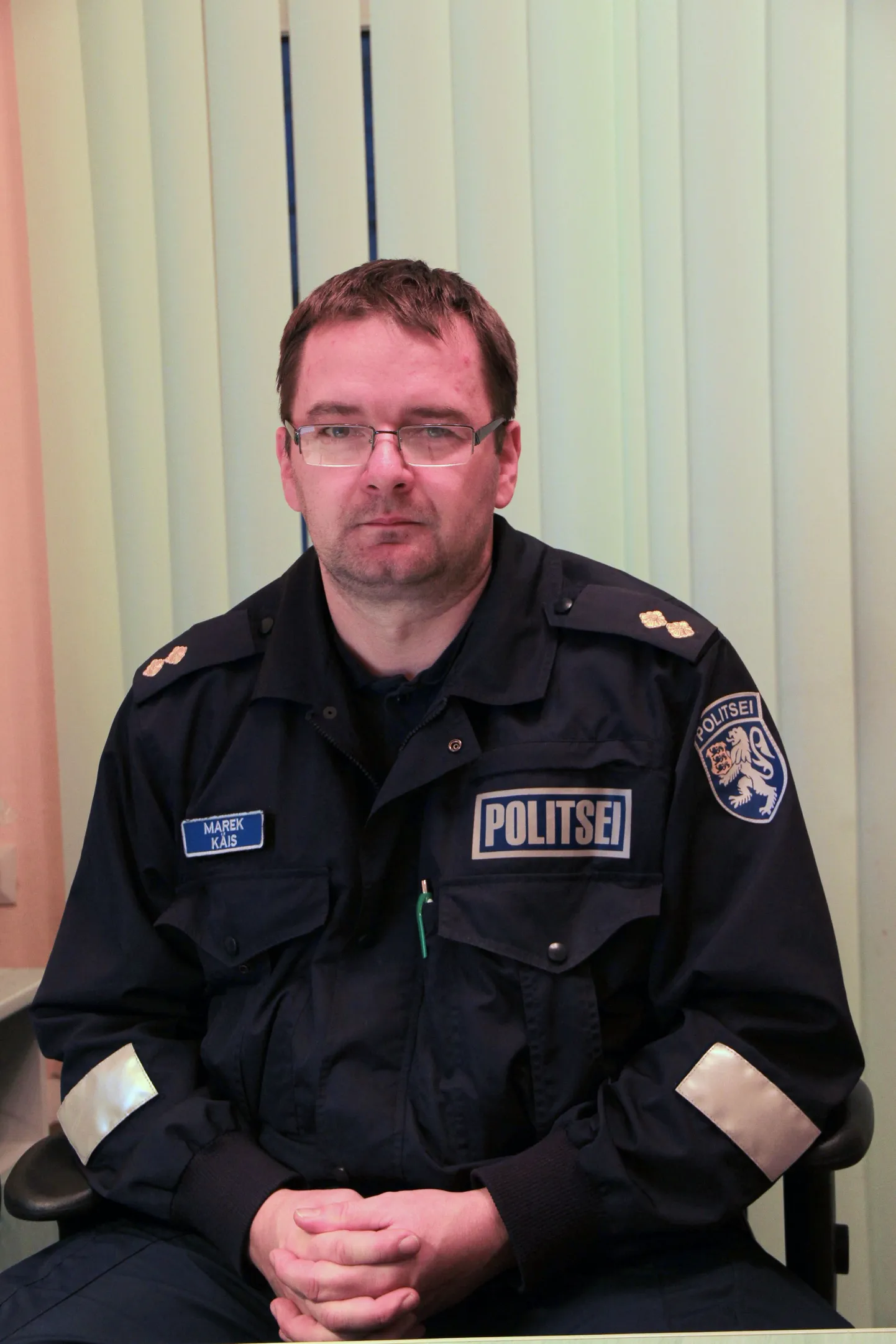 Et pühad mööduksid turvaliselt, soovitab piirkonnavanem Marek Käis ümbruskonna suhtes tähelepanelik olla. Seda nii roolis olles kui jala liikudes.