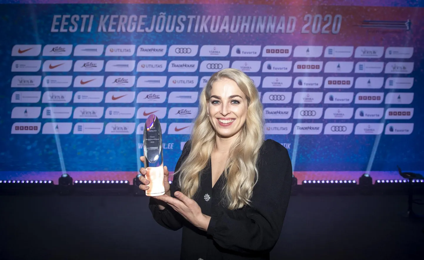 Suuremas jaos Soomes resideeruv, ent kodumaal Sakala kergejõustikuseltsi esindav vasaraheitja Kati Ojaloo valiti Eesti parimaks naiskergejõustiklaseks.