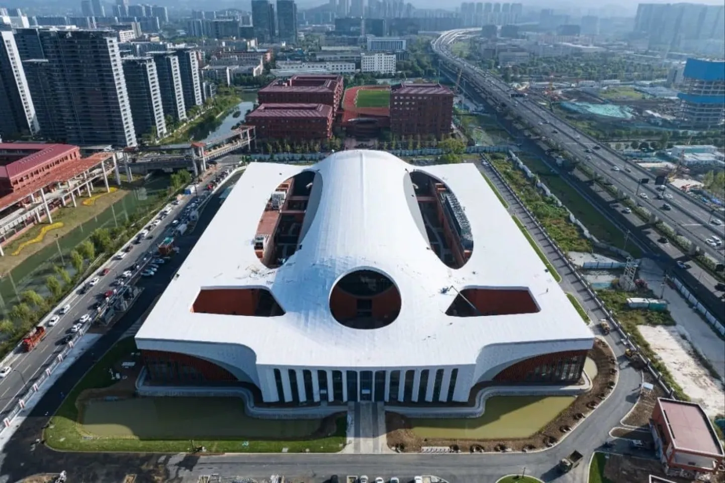 Hangzhou linnas asuv Centrifugal Hypergravity and Interdisciplinary Experiment Facility ehk CHIEF on nüüd ametlikult avatud.