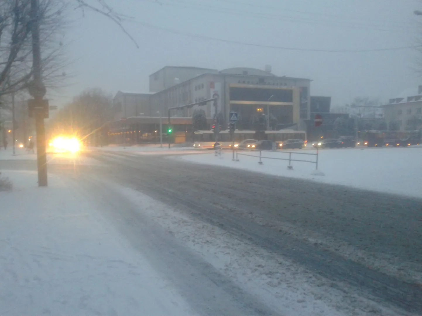 Lumesadu täna hommikul Pärnus.