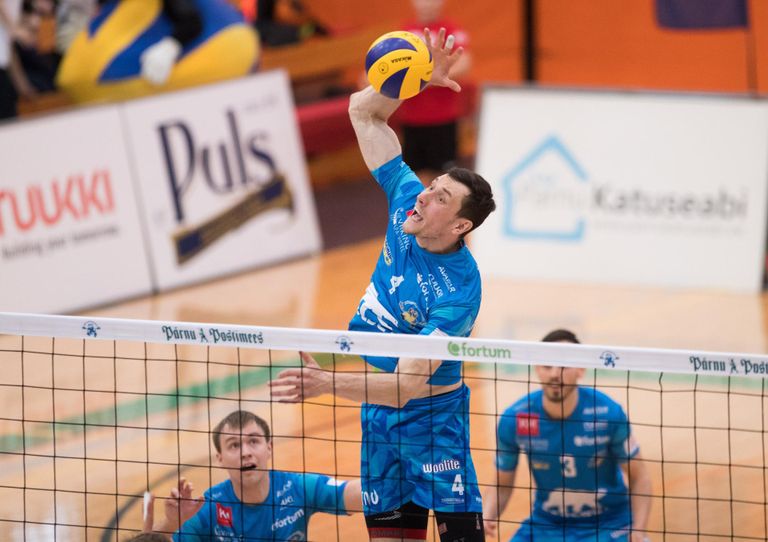 Pärnu meeskonna Eesti meistritiitlini aidanud Läti koondislane Toms Švans liitub Prantsusmaa Ligue B teise koha meeskonna Saint-Nazaire Volleyga.