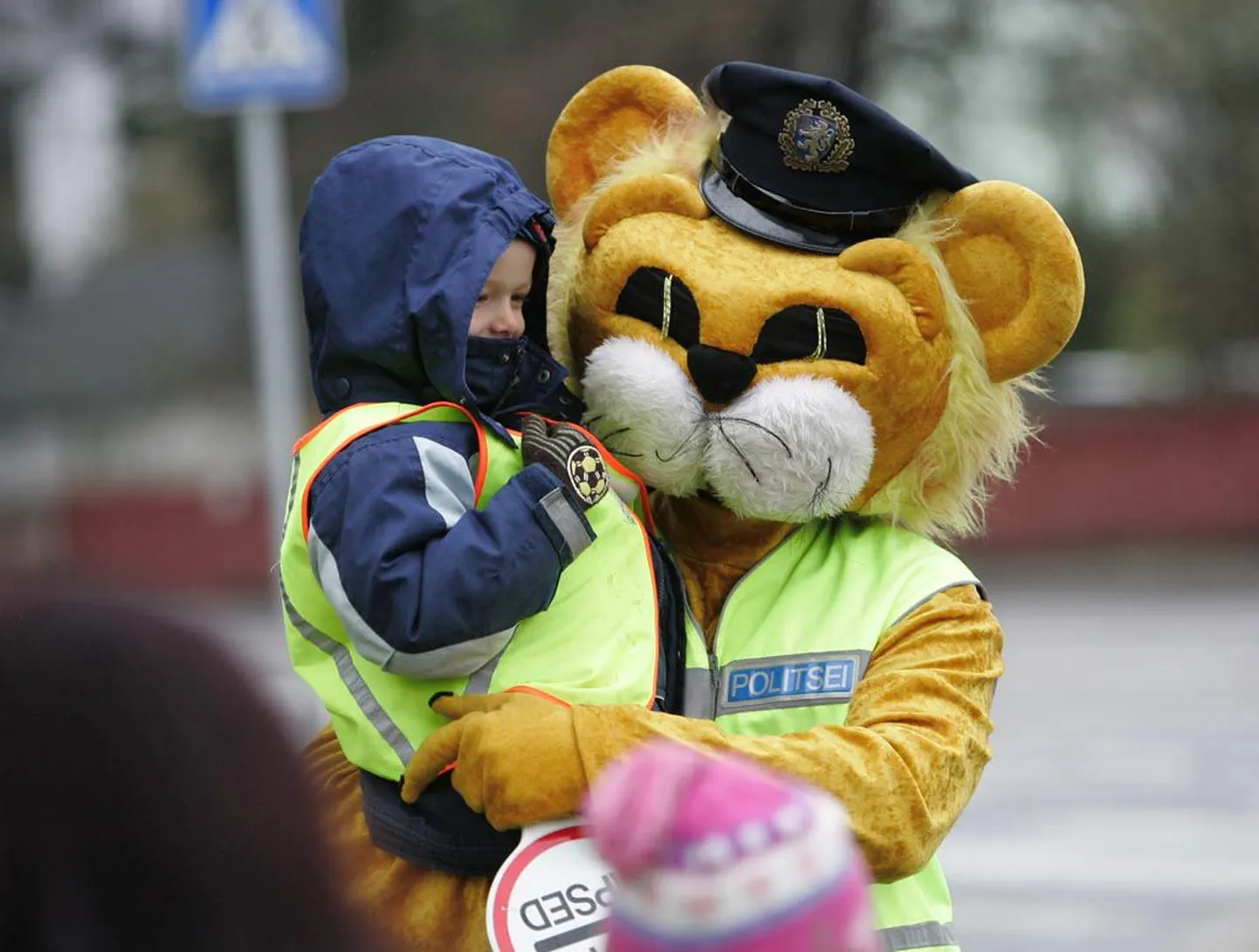 Lastele räägib liiklusest Lõvi Leo.