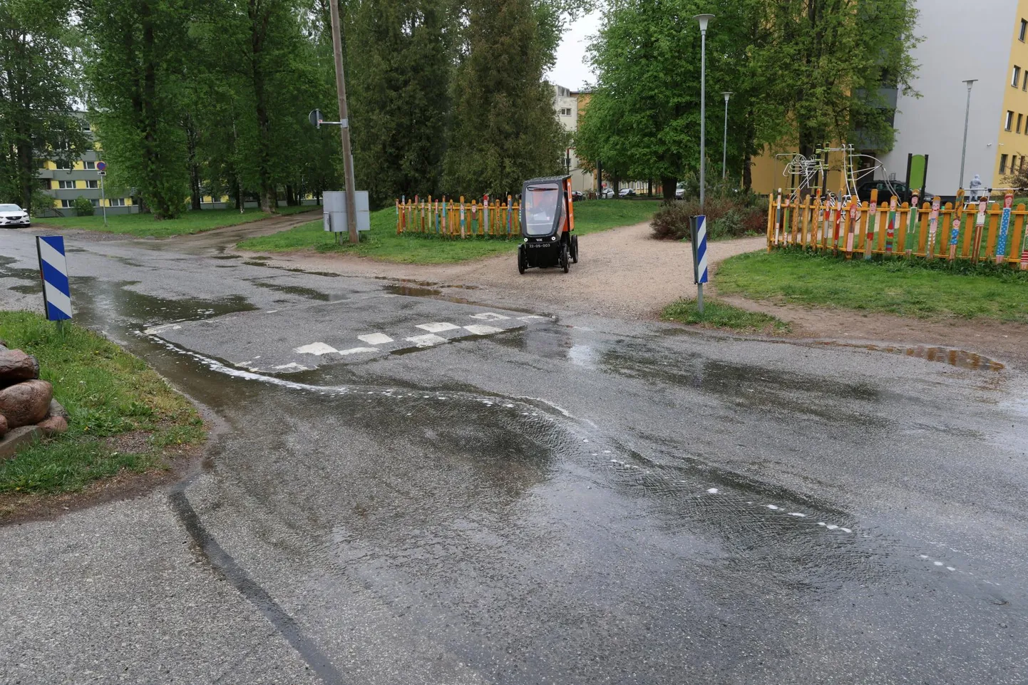 Jalaka tänava mänguväljak vajab uuendamist.