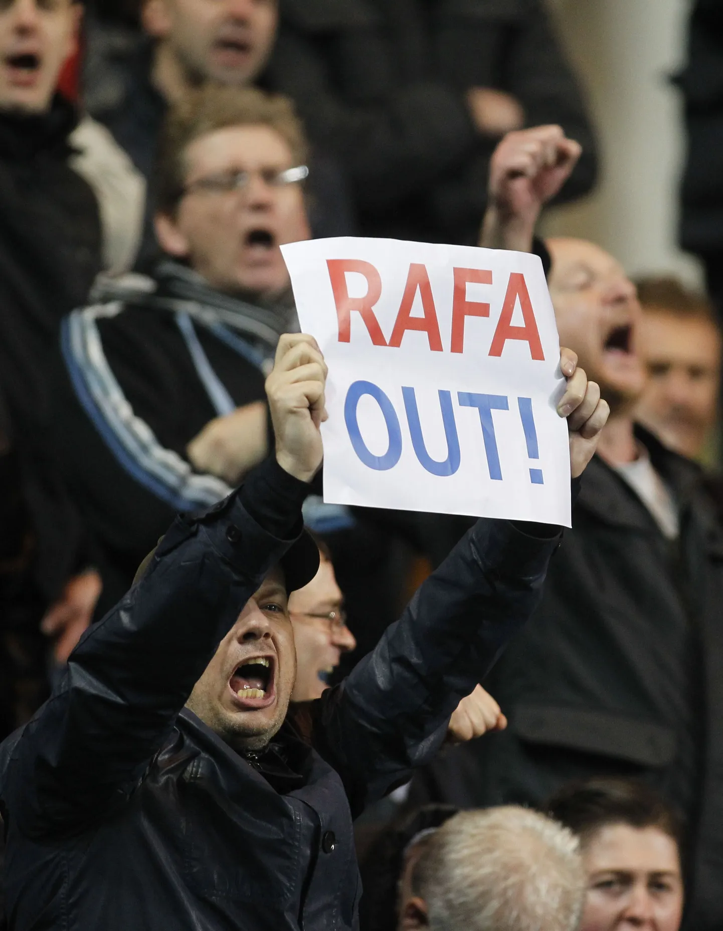 Chelsea fännidele ei meeldi Rafael Benitez.