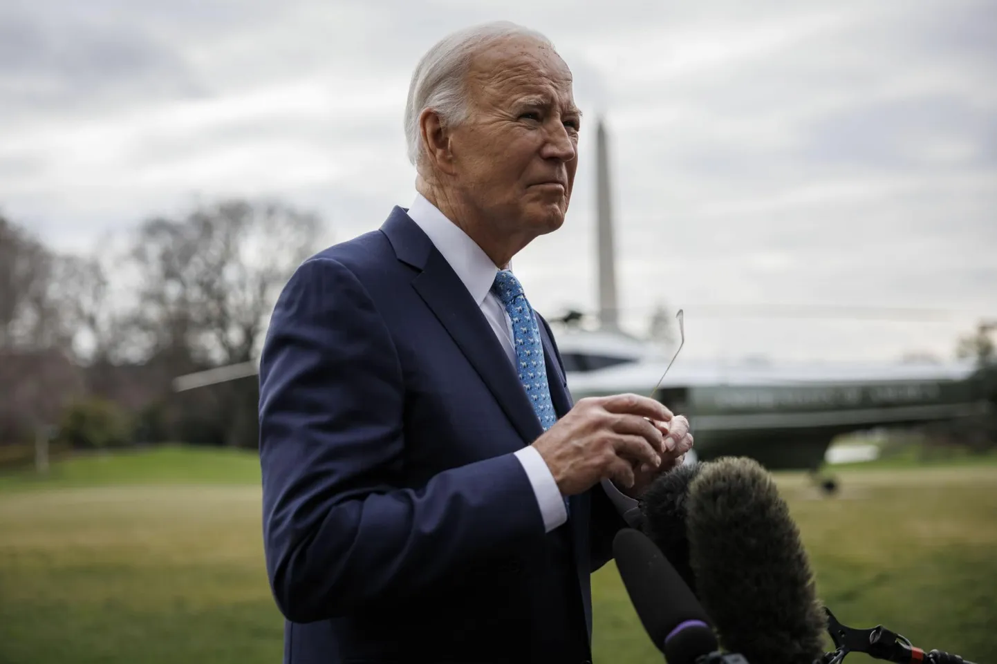 USA president Joe Biden Valge Maja ees 30. jaanuaril.