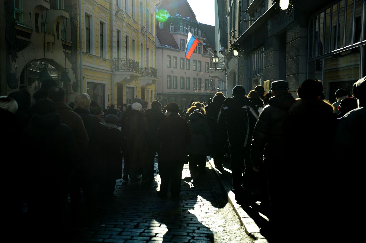 Venemaa presidendivalimised Tallinna Vene saatkonnas Pikal tänaval.
