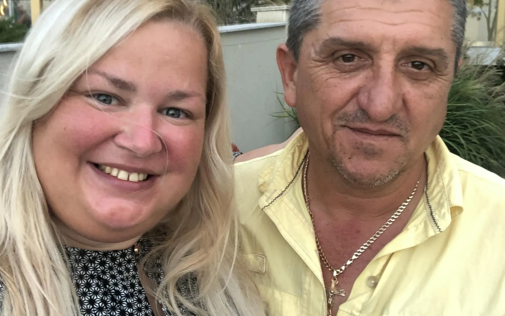 Taksojuht Bulgaarias. Ta oli roolis nagu pöörane, samas jutustas ladusalt linnakese ajaloost, soovitas põnevaid kohti ning kutsus lõpuks küllagi, sest tema naine on suurepärane kokk ja armastab võõrustamist.