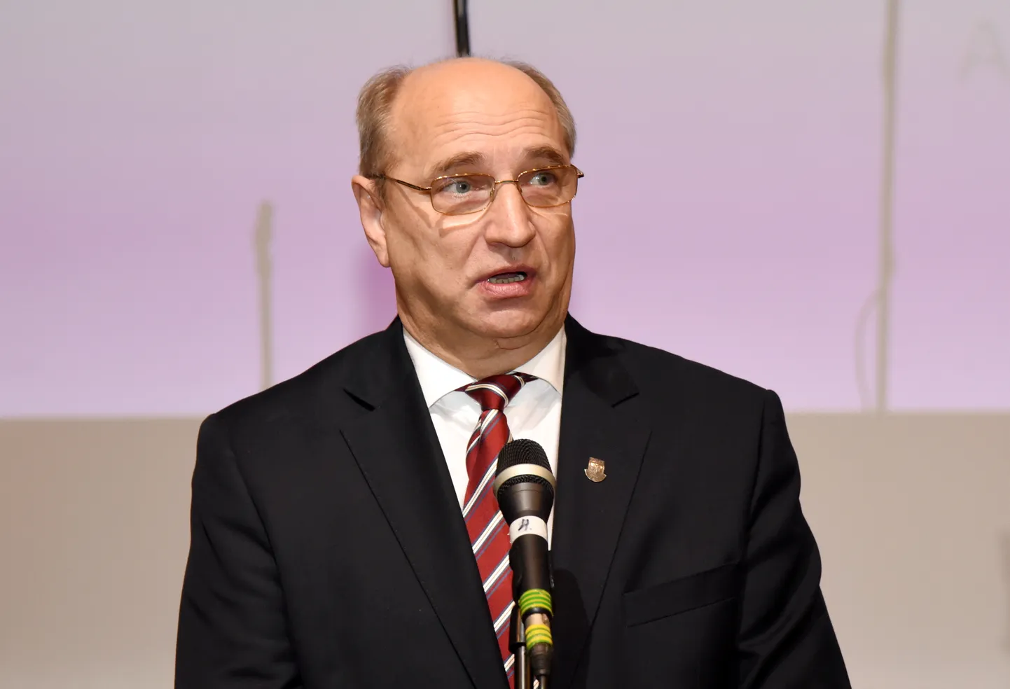 Aizkraukles novada domes priekšsēdētājs Leons Līdums piedalās Latvijas Pašvaldību savienības Novadu dienā Aizkrauklē, kurā diskutē par izglītības sistēmu Latvijā.